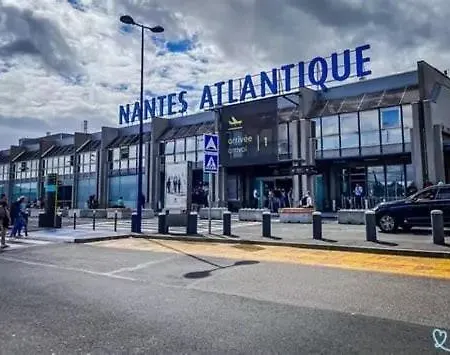 Apartmán Calme Avec Jardin Et Proche De L'aeroport Bouguenais