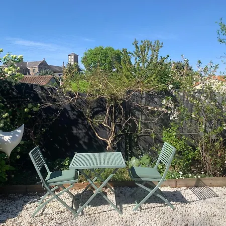 Appartamento Calme Avec Jardin Et Proche De L'aéroport *